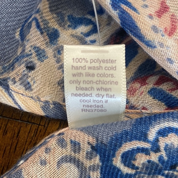 Cato Scarf 🧣 - Picture 5 of 7